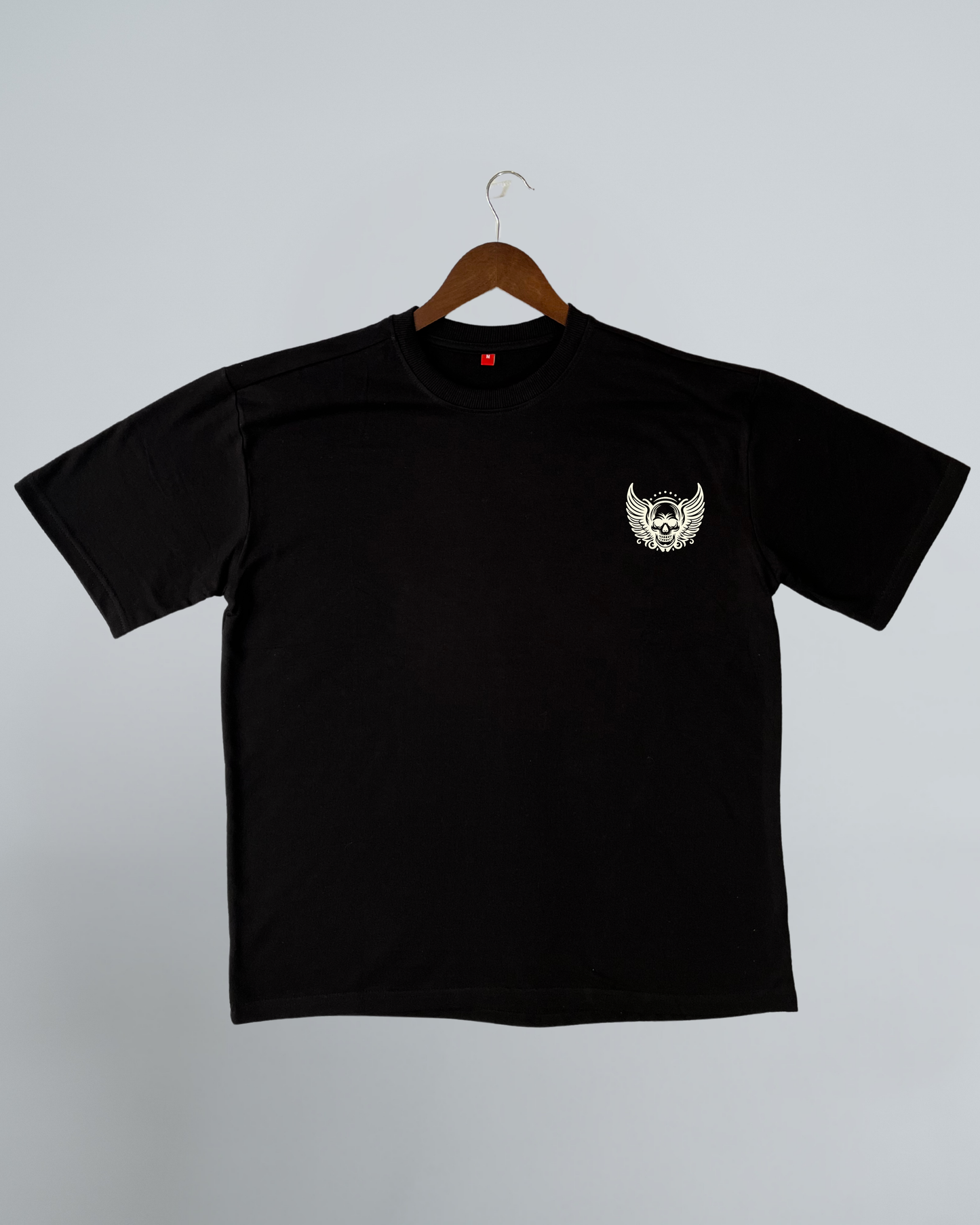 Men’s "Strength in Shadows" Skull Oversized T-Shirt – Power Through the Dark